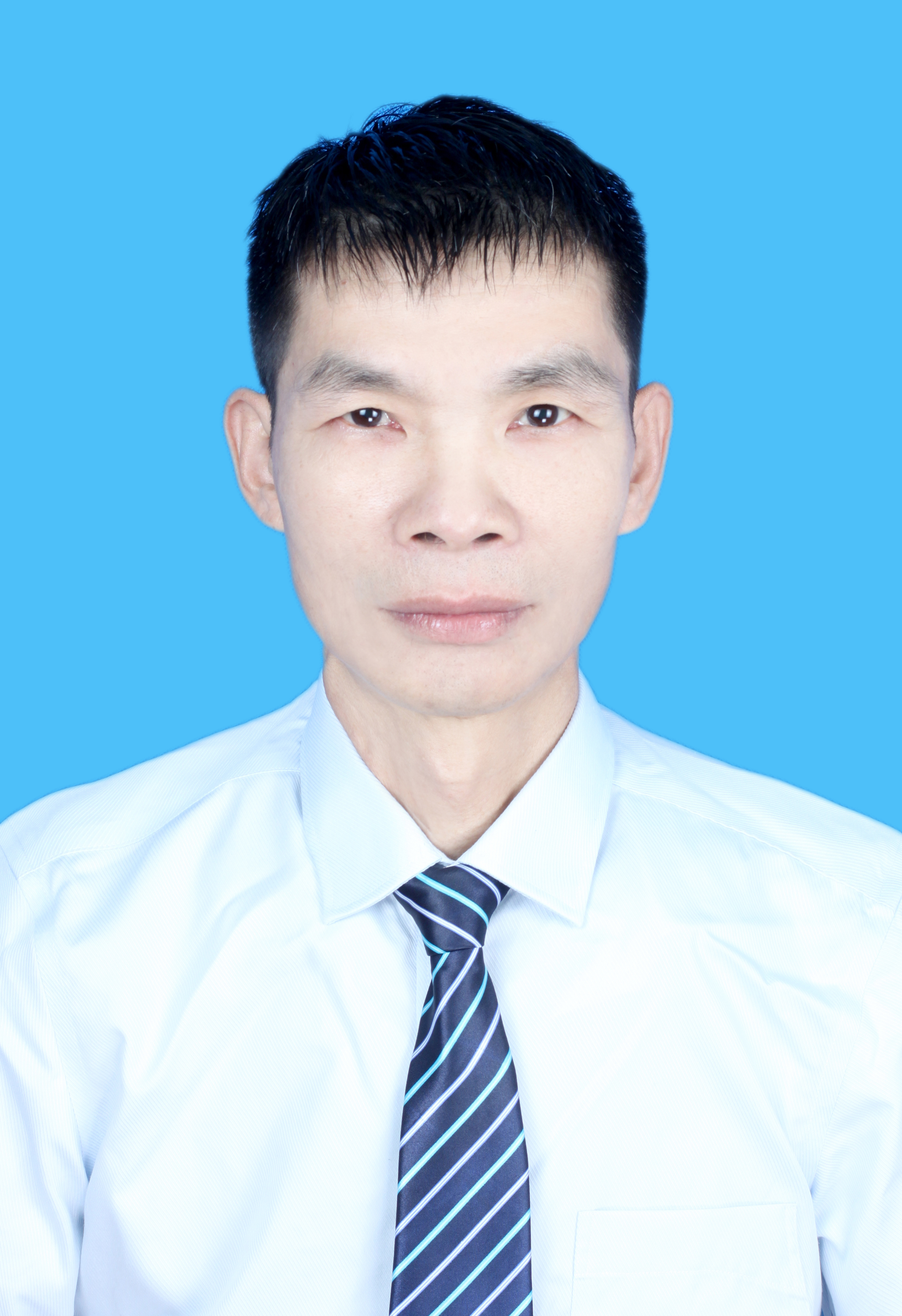 周义人